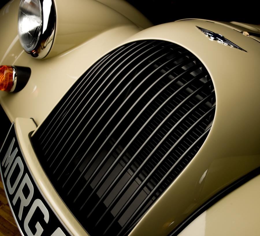 Детали экстерьера Morgan Roadster 2004 года  (фото 10 из 30)